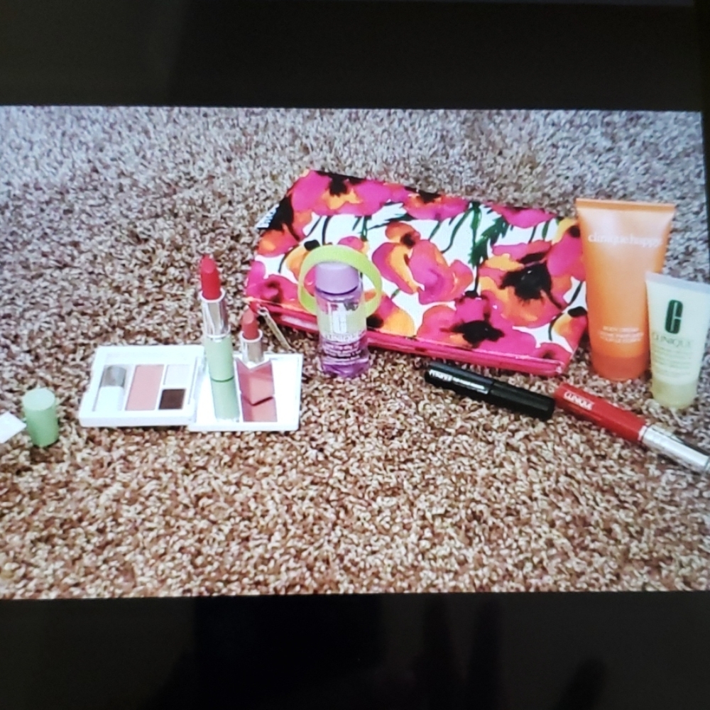 Cosmetics bag👝
